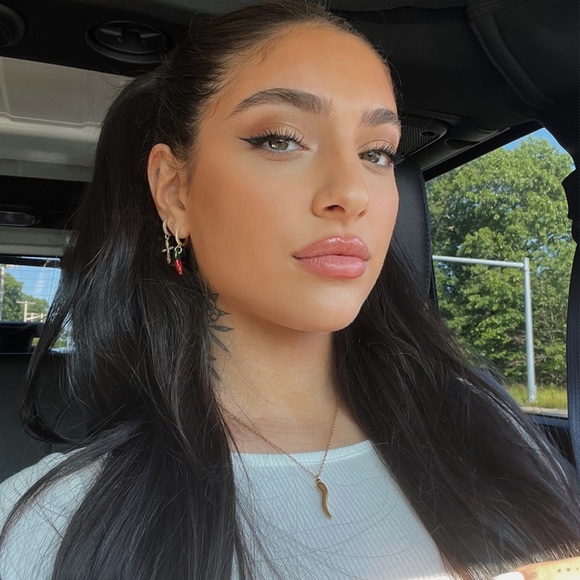 isabellacorrado
